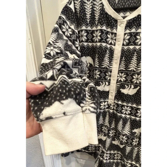 Old Navy Fleece Pajama‎ Shorts Romper Winter Bear Print Jumpsuit Size XL - Picture 4 of 7